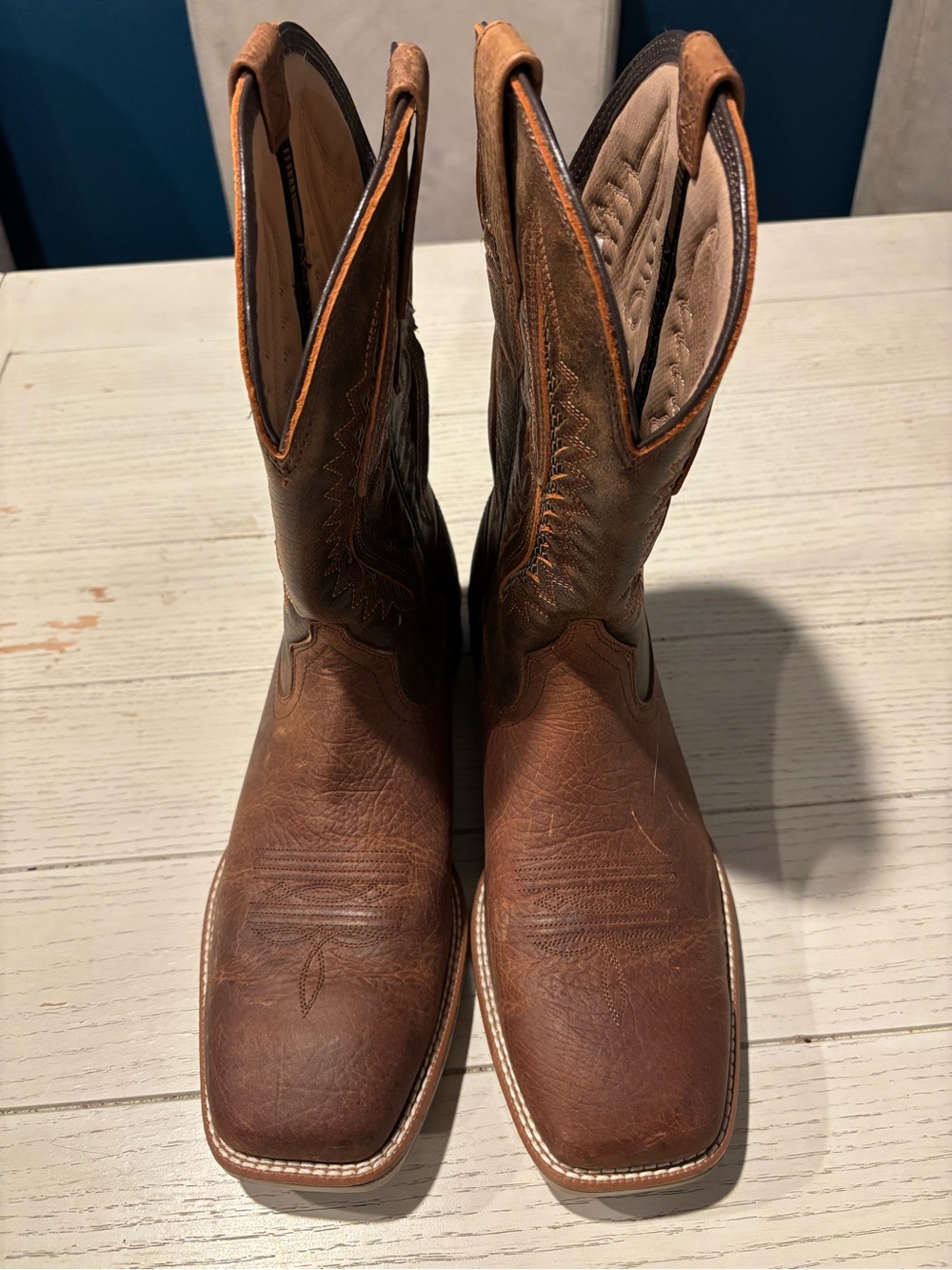 Ariat- Men's Brown Leather Boots - 12